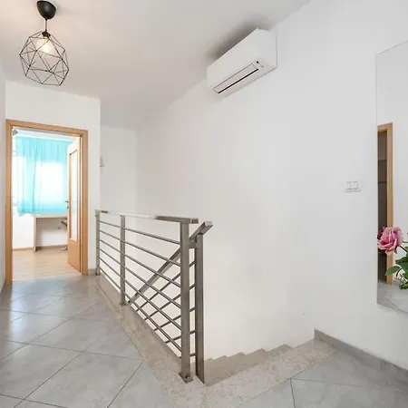 Blue Valica By Briskva Βίλα *