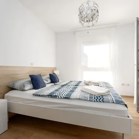 Blue Valica By Briskva Umag